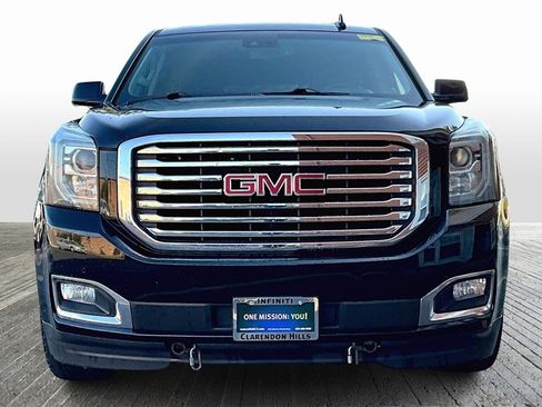 Used 2018 GMC Yukon XL SLT w/ Premium Edition image 2