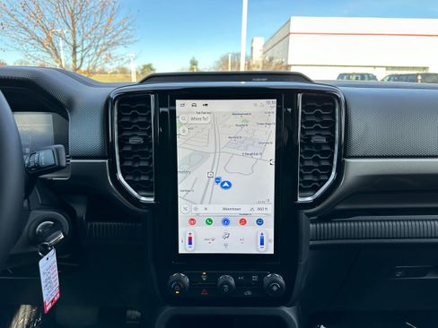 Used 2024 Ford Ranger XLT w/ Technology Package image 18