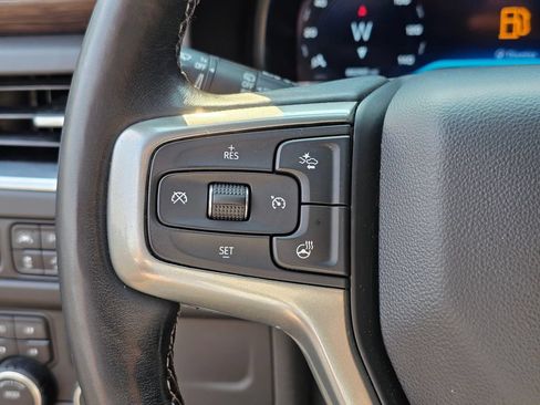 Used 2022 Chevrolet Suburban Z71 w/ Luxury Package AWD/4WD image 30