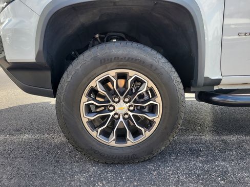 Used 2022 Chevrolet Colorado ZR2 w/ LPO, Power Package image 10