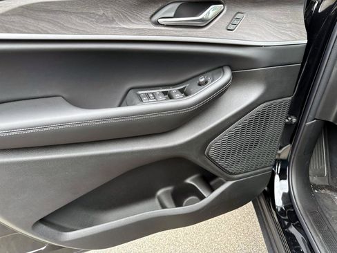 New 2025 Jeep Grand Cherokee Limited image 14