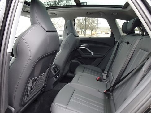 New 2025 Audi Q5 Premium Plus image 6