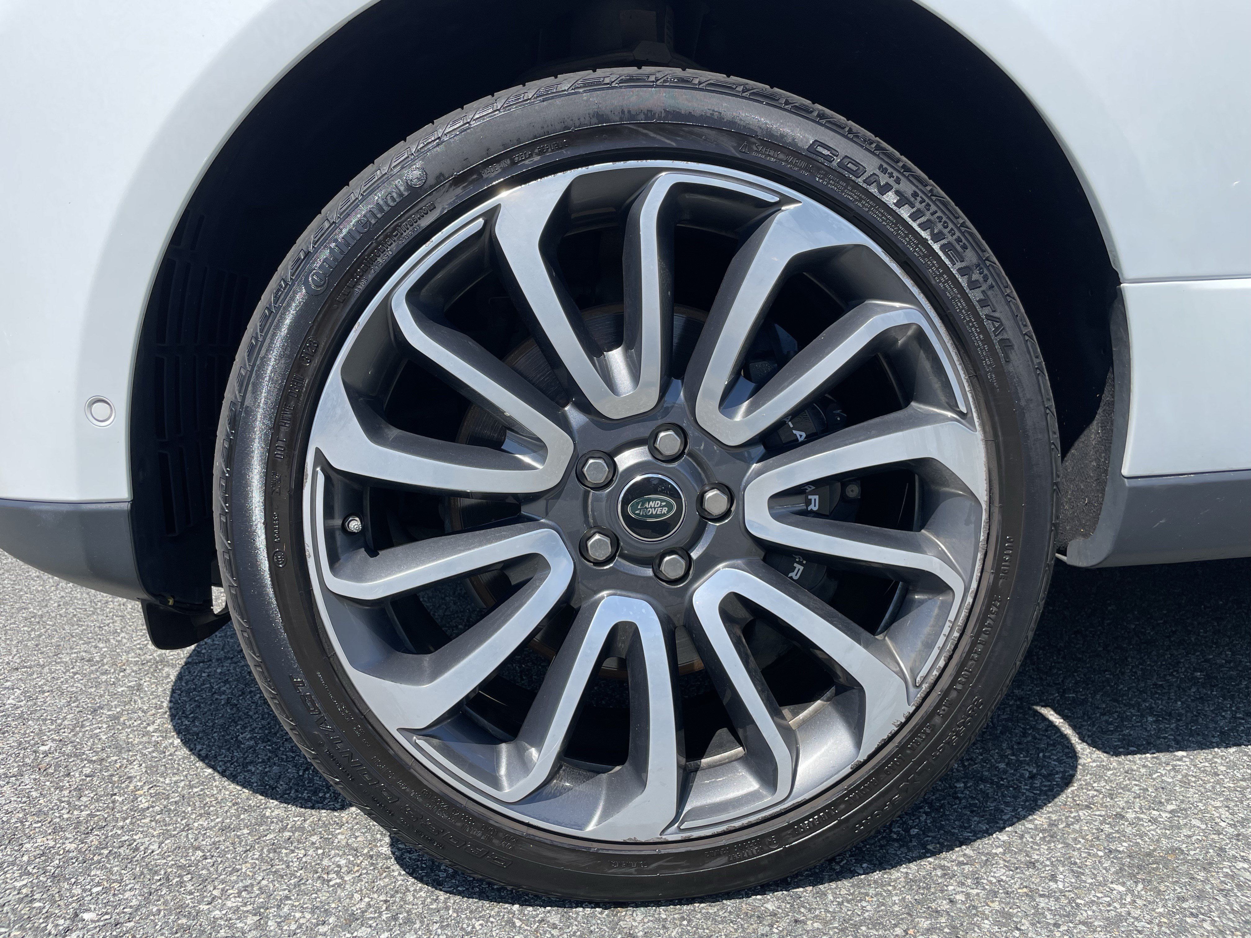Used 2019 Land Rover Range Rover Supercharged AWD/4WD image 9