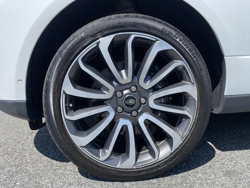 Used 2019 Land Rover Range Rover Supercharged AWD/4WD image 9