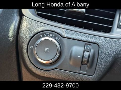 Used 2020 Buick Envision Essence FWD image 27