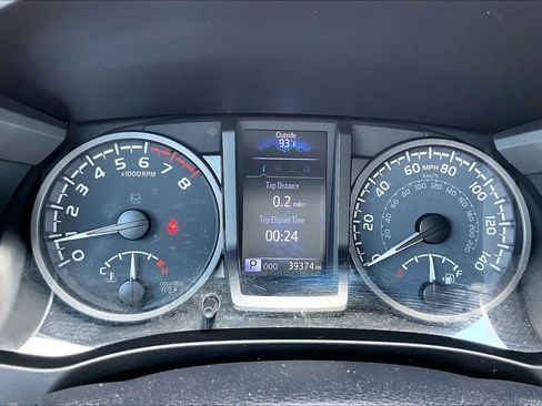 Used 2021 Toyota Tacoma TRD Off-Road w/ Blackout Package (TMS) AWD/4WD image 25
