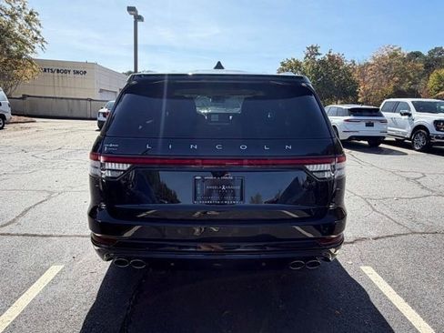 New 2026 Lincoln Aviator Reserve w/ Luxury Package image 8