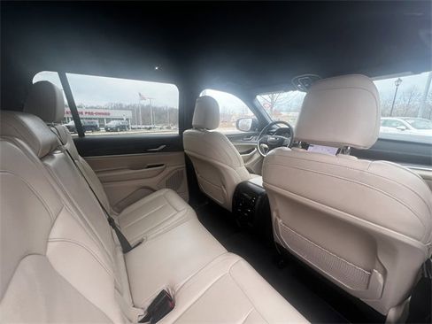 Used 2023 Jeep Grand Cherokee L Limited w/ Trailer Tow Group (B) image 15