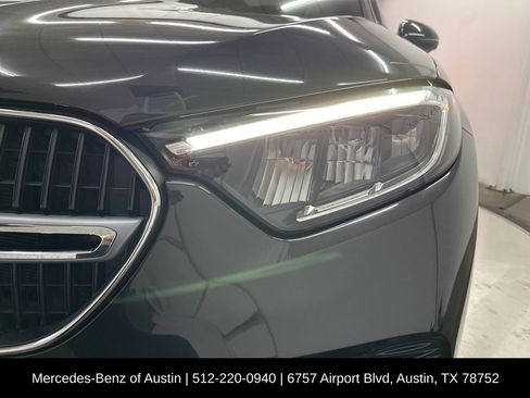 Used 2025 Mercedes-Benz GLC 300 image 30