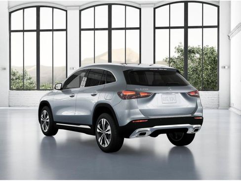 New 2026 Mercedes-Benz GLA 250 4MATIC image 28