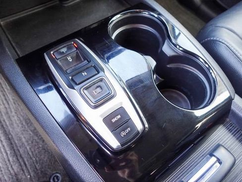 Used 2016 Honda Pilot Touring image 21