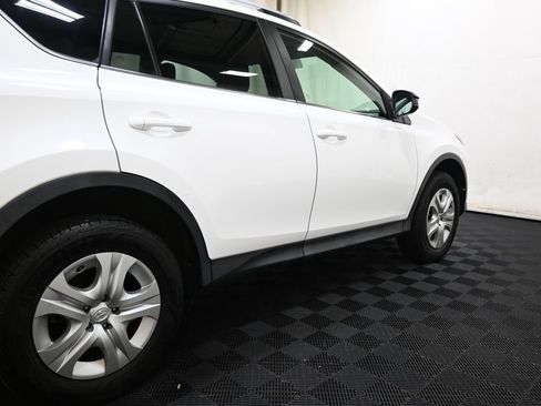 Used 2015 Toyota RAV4 LE AWD/4WD image 19