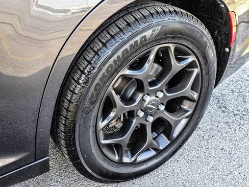 Used 2020 Chrysler 300 S image 11