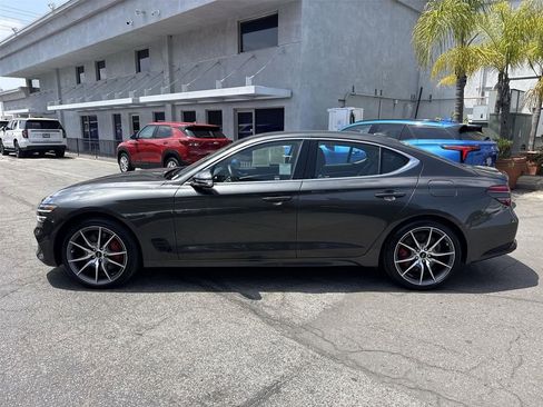 Used 2025 Genesis G70 2.5T AWD/4WD image 6