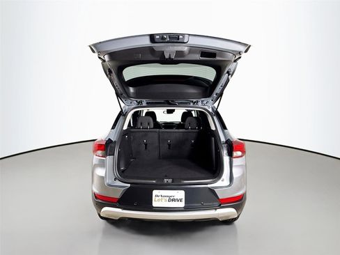 Used 2023 Chevrolet TrailBlazer LT w/ Convenience Package image 24