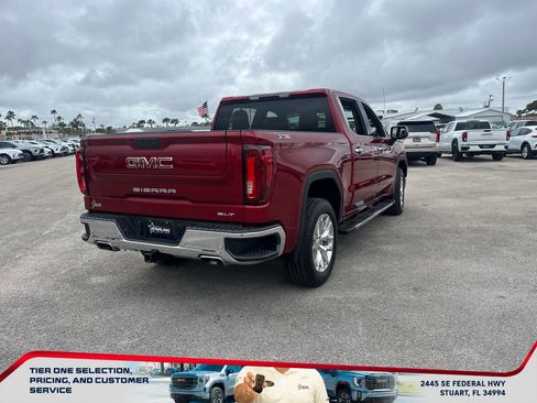 Used 2022 GMC Sierra 1500 SLT image 3