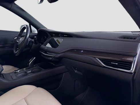Used 2020 Cadillac XT4 Sport AWD/4WD image 30