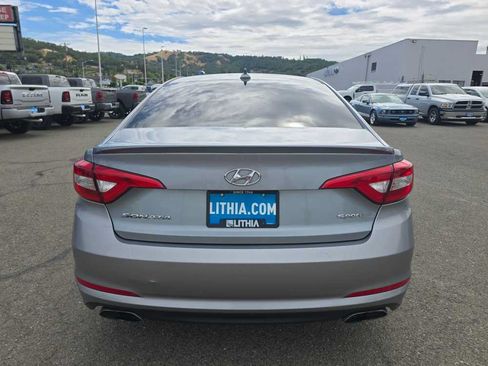Used 2017 Hyundai Sonata Sport FWD image 4