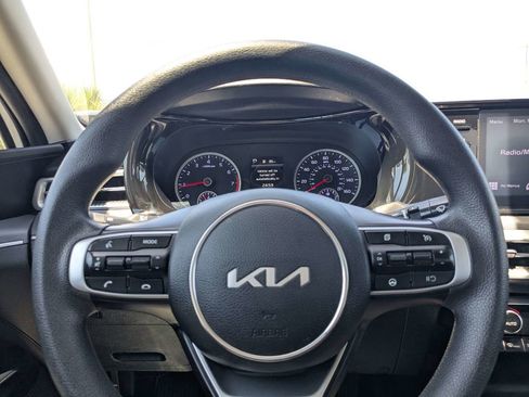 Used 2023 Kia K5 LXS FWD image 19