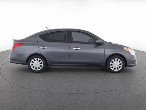 Used 2017 Nissan Versa SV FWD image 8