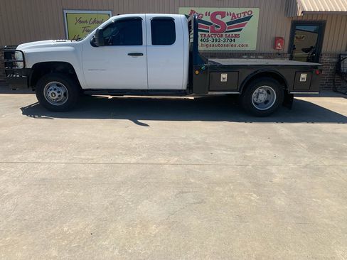 Used 2013 Chevrolet Silverado 3500 W/T image 5