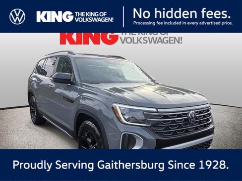 New 2026 Volkswagen Atlas Peak Edition AWD/4WD image 1