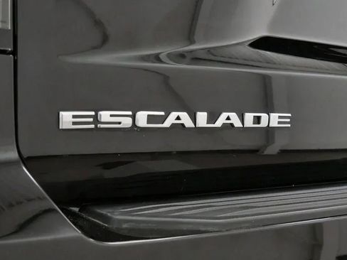 Used 2021 Cadillac Escalade Premium Luxury Platinum AWD/4WD image 9