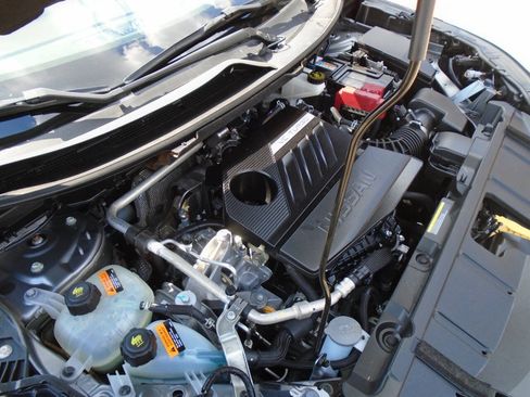 Used 2023 Nissan Rogue SV FWD image 17