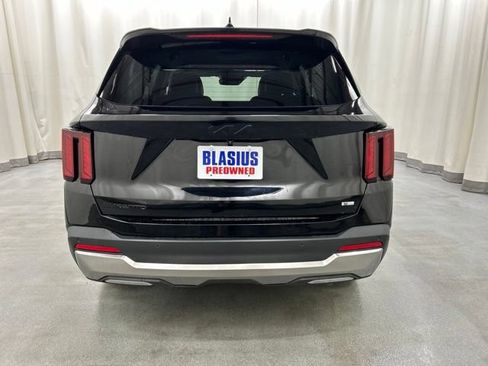 Used 2025 Kia Sorento EX AWD/4WD image 31