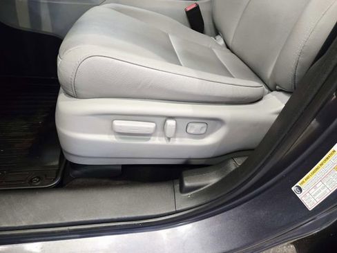 Used 2022 Honda Pilot Touring image 38