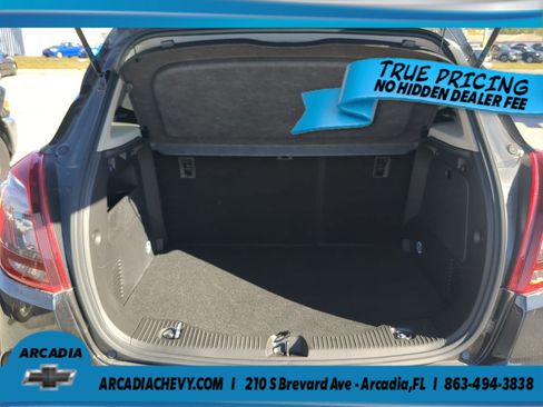 Used 2021 Buick Encore Preferred FWD image 13