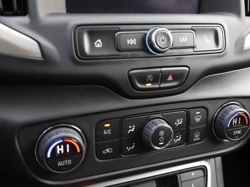 Used 2022 GMC Terrain SLE w/ Driver Convenience Package image 22