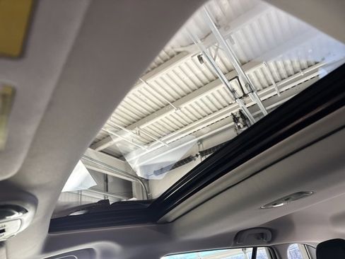 Used 2023 Subaru Outback Limited image 20