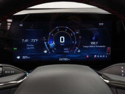 Certified 2025 Chevrolet Equinox RS w/ Safety and Technology Package FWD image 18