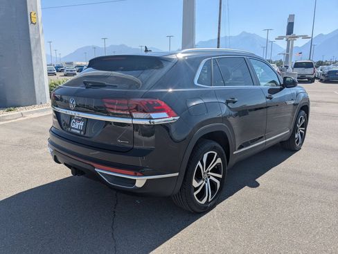 Used 2023 Volkswagen Atlas Cross Sport SEL AWD/4WD image 3