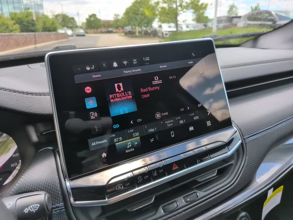 New 2026 Jeep Compass Latitude AWD/4WD image 27