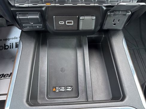 Used 2023 Chevrolet Silverado 3500 High Country w/ Z71 Off-Road Package image 40