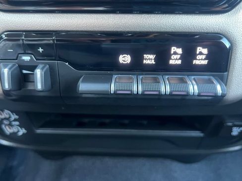 Used 2024 RAM 2500 Laramie w/ Safety Group AWD/4WD image 67