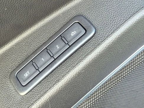 Used 2019 Chevrolet Tahoe LT image 49