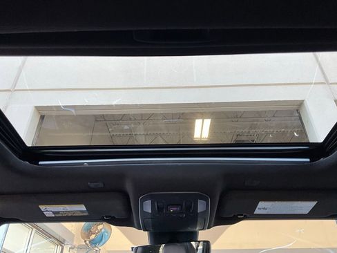 Used 2023 Toyota Highlander XSE image 20