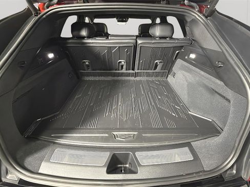 Used 2024 Cadillac Lyriq Luxury w/ LPO, Floor Liner Package image 32