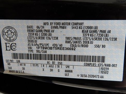 Used 2024 Ford F350 Lariat w/ Black Appearance Package image 81