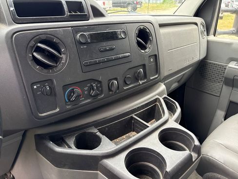 Used 2013 Ford E-350 and Econoline 350 Super Duty w/ PWR Locks & Windows Group RWD image 4