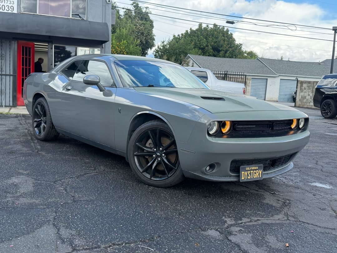 Used 2018 Dodge Challenger SXT Plus RWD image 3