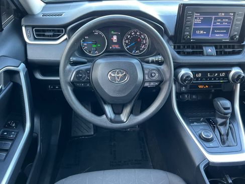 Certified 2022 Toyota RAV4 XLE AWD/4WD image 15