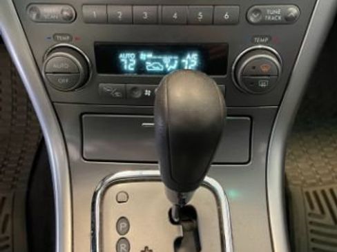 Used 2006 Subaru Outback 2.5i Special Edition image 16