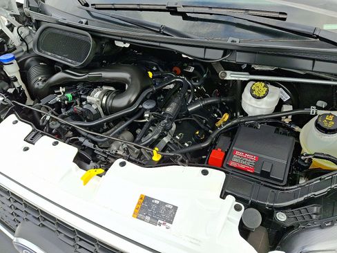 Used 2024 Ford Transit 250 Low Roof w/ Exterior Upgrade Package image 28