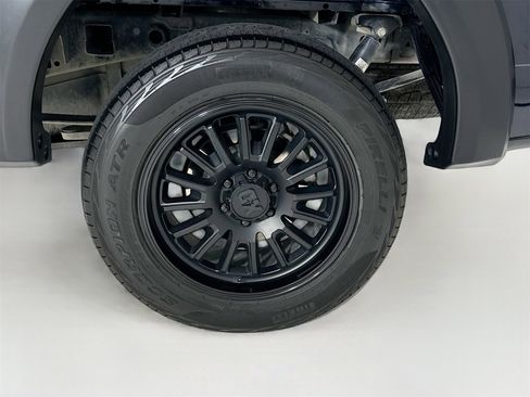 Used 2022 Ford F150 Lariat image 32