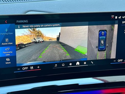 Used 2025 BMW M5 w/ Carbon Package image 22