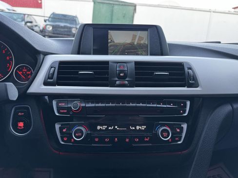 Used 2018 BMW 320i Sedan image 17